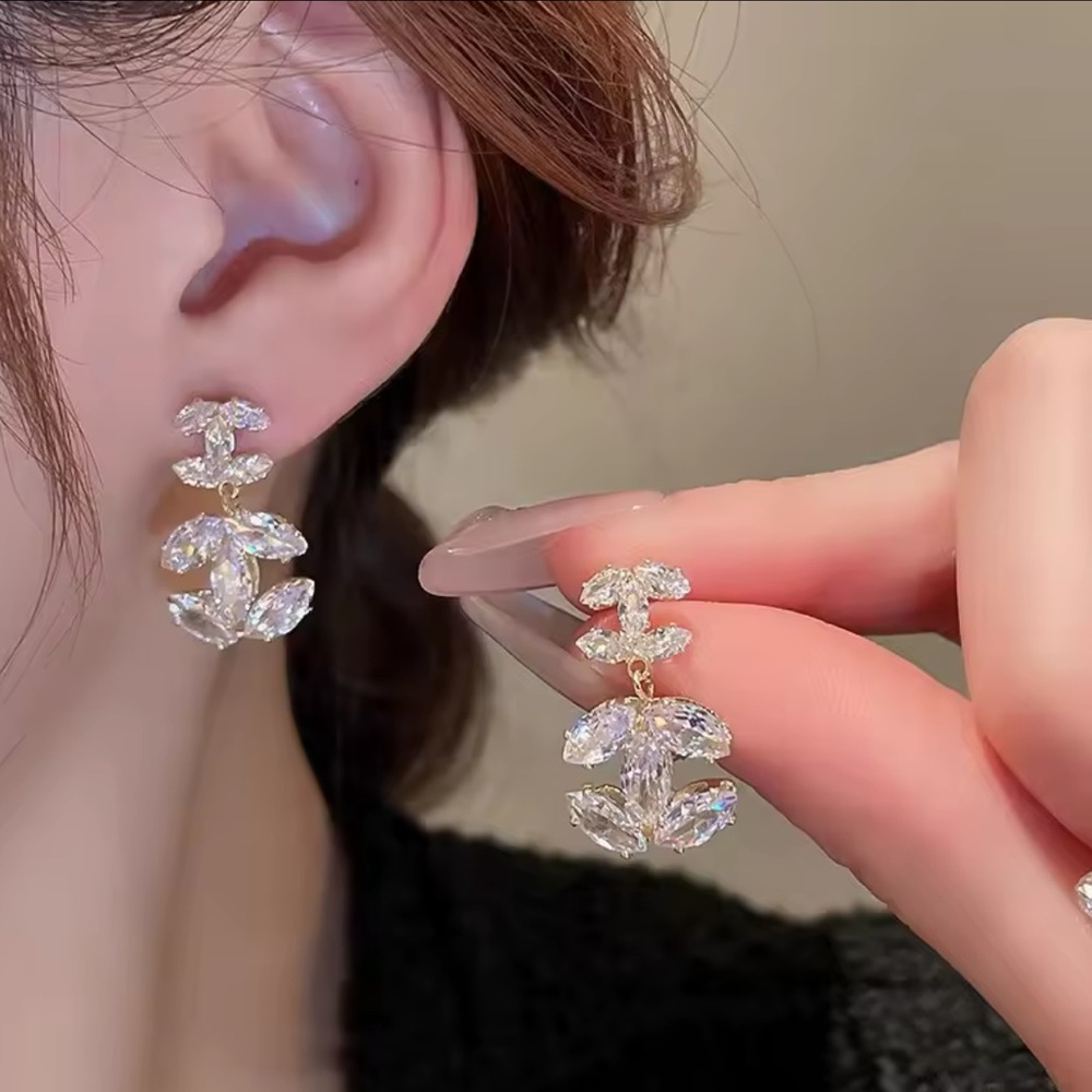 Cute Shine Earrings- HOT ITEM